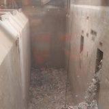 Hier fällt der sortierte Müll in den Bunker.